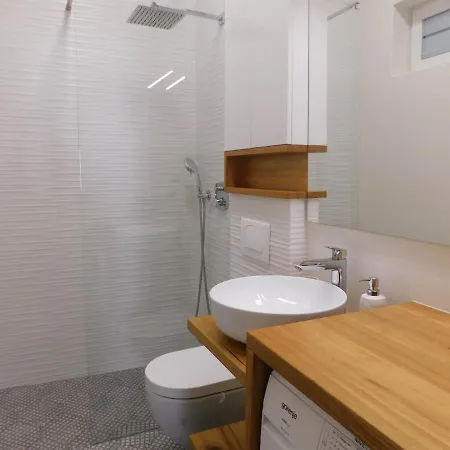 Boutique Krizanke * Liubliana